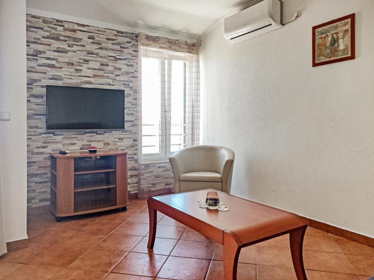 Villa Marija Baška Voda Екстериор снимка